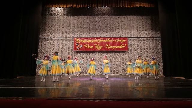 857 Ансамбль танца Улыбка г Воскресенск Вальс России смотреть онлайн