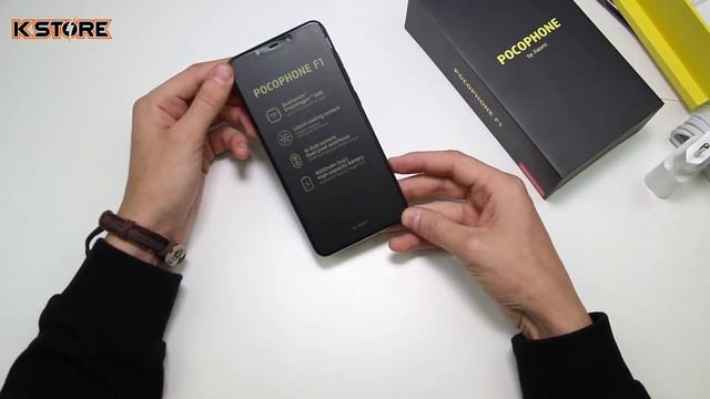 Распаковка и первые впечатления Pocophone F1