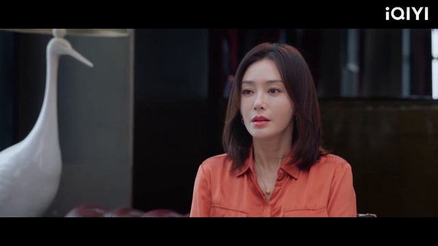 Suami curang membantu perempuan simpanan, isteri menunjuk hidung dan menjerit kepadanya смотреть онлайн