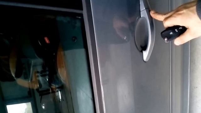 VW Touran 2005 Kessy keyLessGo system смотреть онлайн