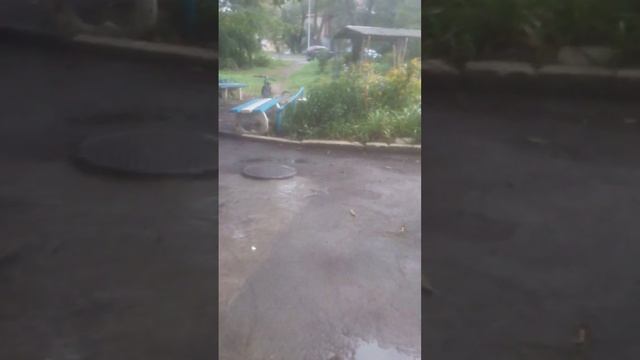 пробуем делать дрифт на велосипеде. смотреть онлайн