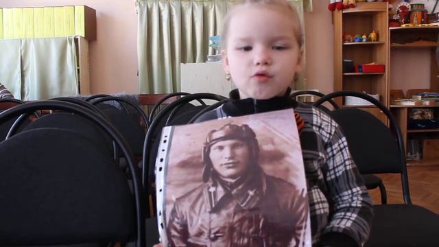 Вика Попова, 6 лет: "Машинист бронепоезда был награждён орденом" смотреть онлайн