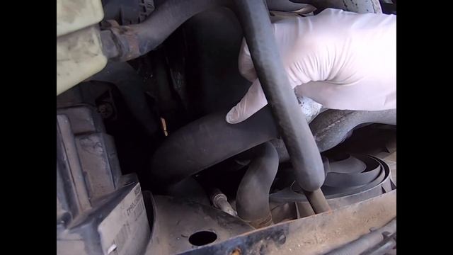 VW T5 (Transporter/Caravelle) 2.5 TDI Engine Oil & Oil Filter Change смотреть онлайн