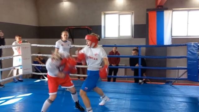 Матчевая встреча в г. НИКОЛАЕВСК. 9.10.2022. ГОЛД АРИНА vs ЗРЯНИНА ДАРЬЯ смотреть онлайн
