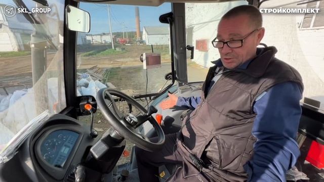 ЧЕСТНЫЙ ОТЗЫВ О ТРАКТОРЕ SONALIKA | РАБОТА С КОРМОРАЗДАТЧИКОМ смотреть онлайн