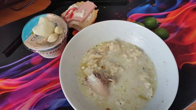 МУКБАНГ СУП С ГАЛУШКАМИ / БУТЕРБРОД С КОЛБАСОЙ / КУШАЙ И НИКОГО НЕ СЛУШАЙ / ОБЖОР