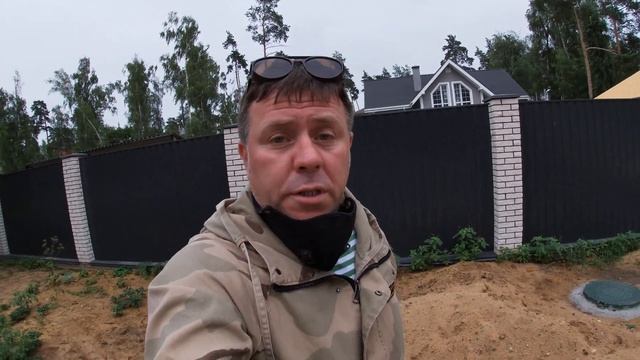 Забор из белого кирпича декоративный КОЛОТЫЙ от завода Андреевский КЗ +7(925)899-60-24 смотреть онлайн