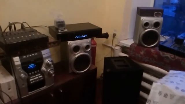 Минидиск дека сони играет джаз смотреть онлайн