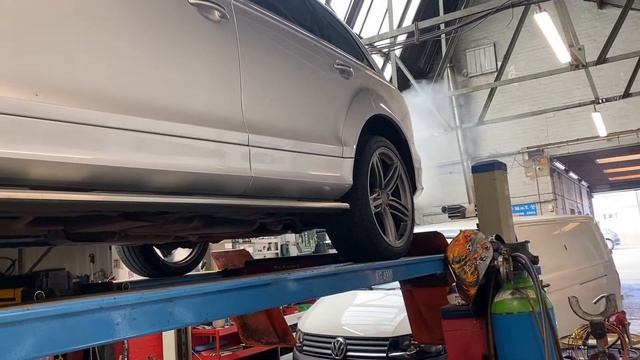 Audi Q7 White smoke failed injector non runner. Fixed смотреть онлайн