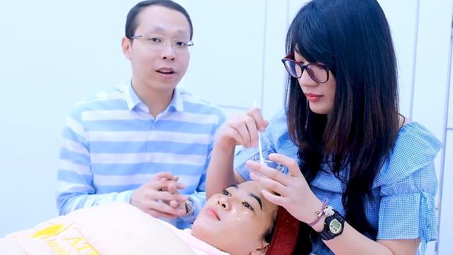 Wajah Glowing kok pake Tomat? | Klinik Kecantikan Athena смотреть онлайн