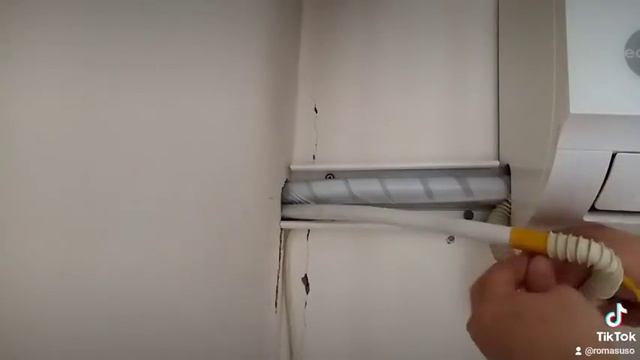 кондиционер шумит от ветра смотреть онлайн