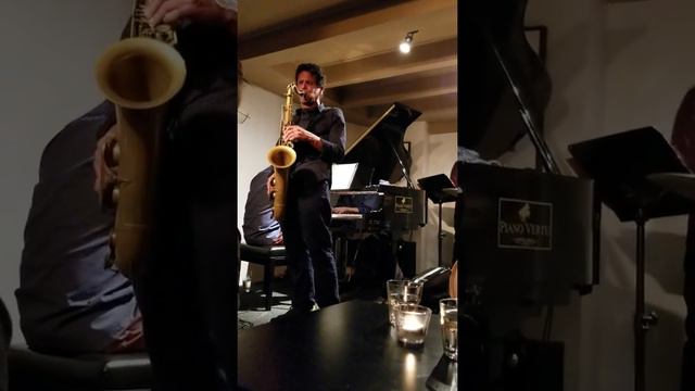 Benny Sharoni Quartet смотреть онлайн