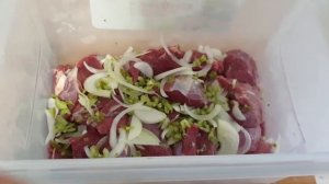 Баранина на киви