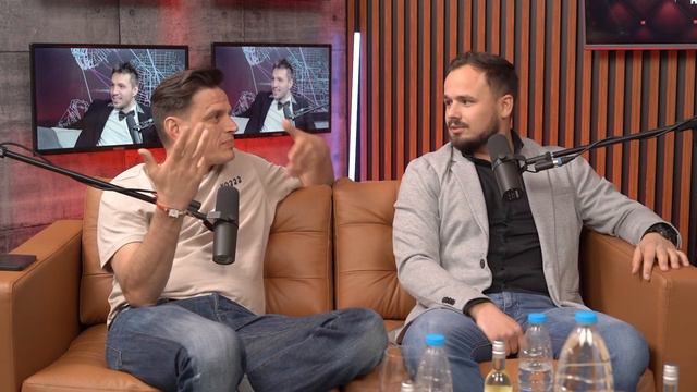Създателите на най-мащабния фестивал за магия смотреть онлайн