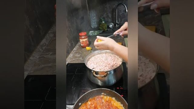 39с. Мамулечка готовит дома. Солянка по домашнему. 28.09.2022 г. смотреть онлайн