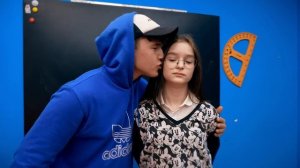 КОЛЕСО ФОРТУНЫ! Играем на ПОЦЕЛУИ и НЕ ТОЛЬКО!