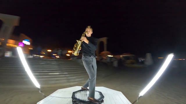 Олег Пилипчук танцующий саксофонист смотреть онлайн