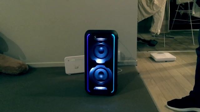 My Biggest Unboxing ever (Sony GTK-XB5 Review) смотреть онлайн