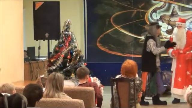 Утренник "Волшебное зеркало".wmv смотреть онлайн