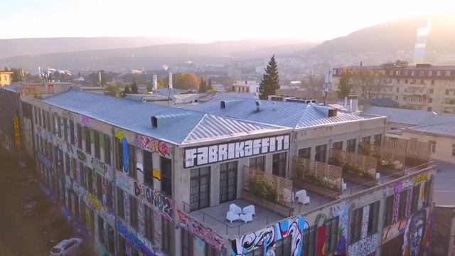 Модное пространство в Тбилиси. Fabrika. Что посмотреть в Грузии. смотреть онлайн