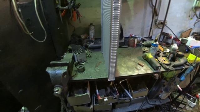 Безвыходных ситуаций не бывает! Ремонт нового радиатора смотреть онлайн