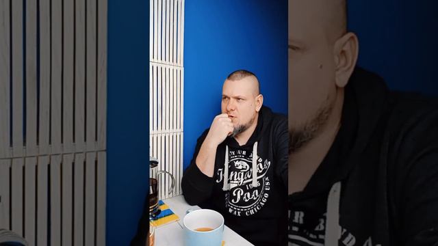 Знаки та розмітка / опитую друзів тести ПДР з @PonomaR-real смотреть онлайн
