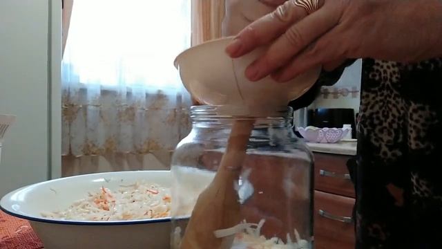 #40. Простой рецепт квашеной капусты. Ну, очень вкусно, быстро и полезно смотреть онлайн