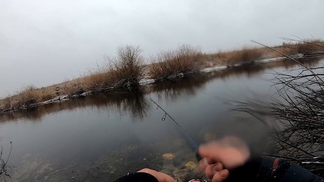 Почти зимний спиннинг ❄ Твистер спас рыбалку по щуке! смотреть онлайн