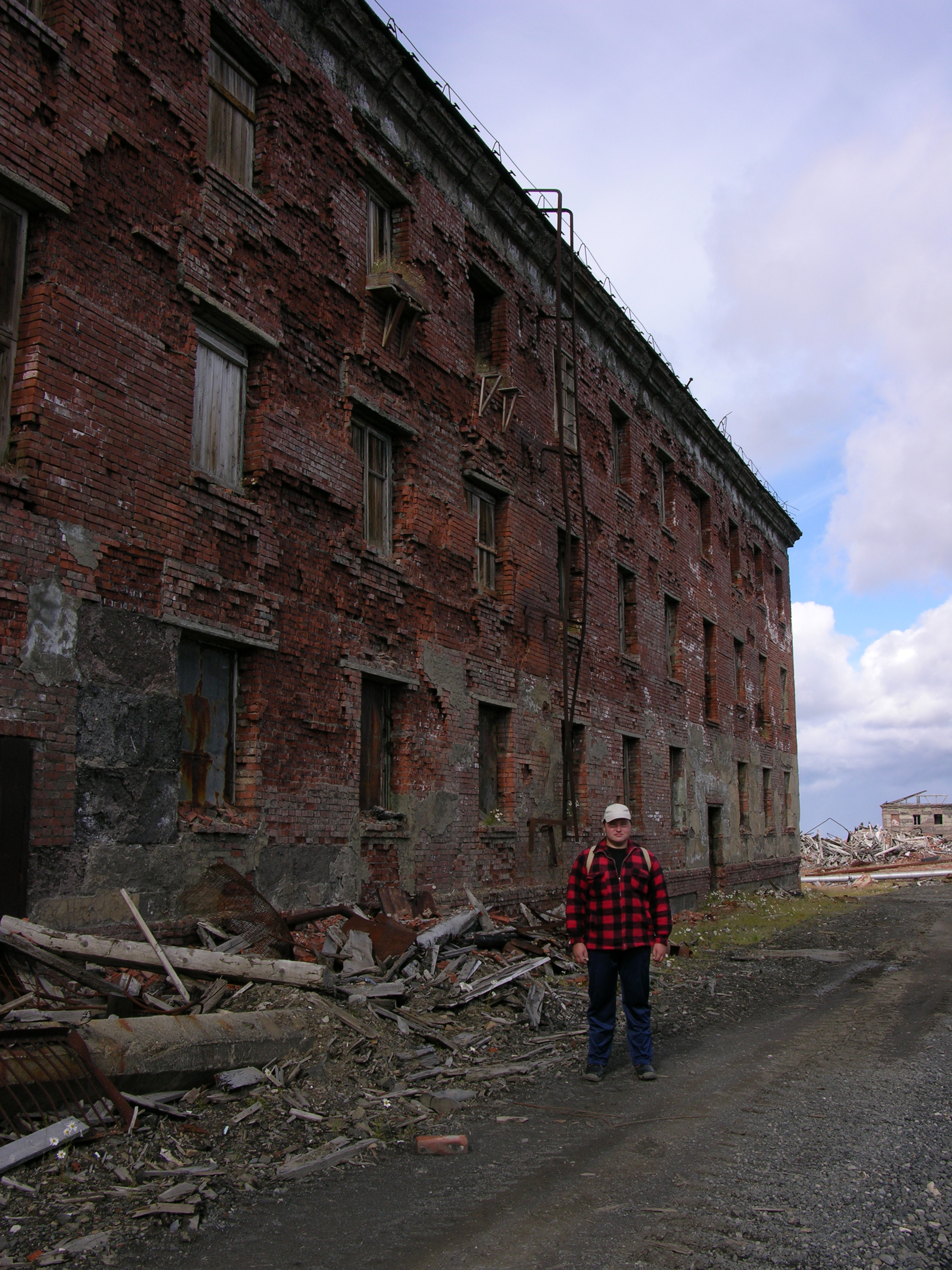 Заброшенные места Норильска. Пос. Медвежка и г. Обрыв. 2012.08.04-05. смотреть онлайн