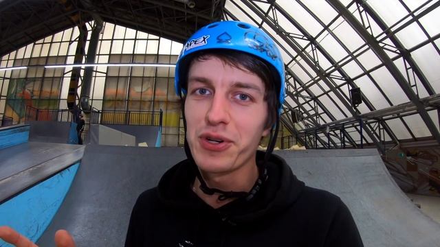 3 НЕОБЫЧНЫХ СКОЛЬЖЕНИЯ НА САМОКАТЕ смотреть онлайн