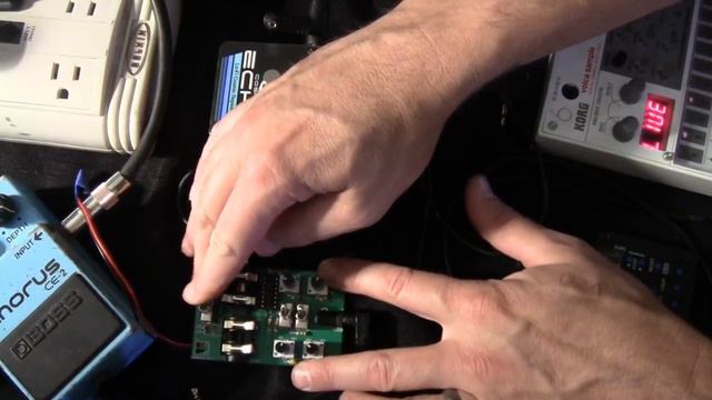 HANDHELD APC & Chaos Nand versions - Synthrotek DIY LoFi square wave synthesizers смотреть онлайн