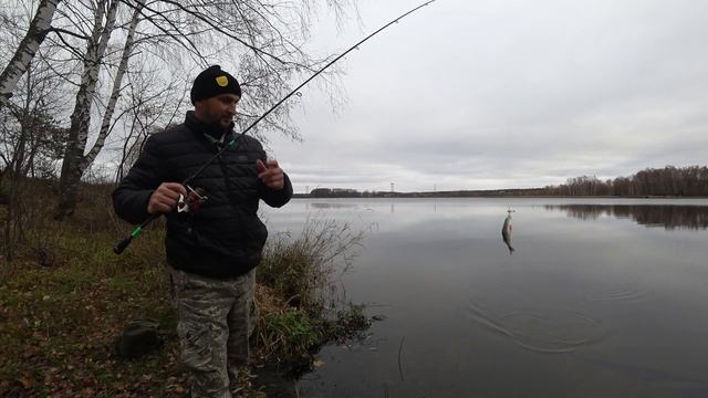 Окунь на тейл спиннер на Пяловском водохранилище. Рыбалка на спиннинг. смотреть онлайн