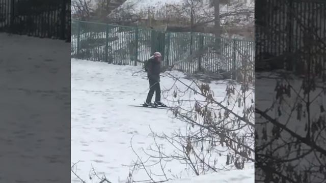 "ЗИМНИЙ" КАРЛСОН НА ЛЫЖАХ И С ПРОПЕЛЛЕРОМ смотреть онлайн