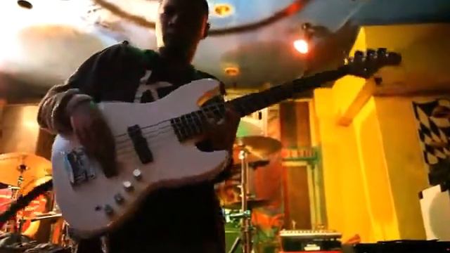 Bass Trio sa Ayuyang смотреть онлайн