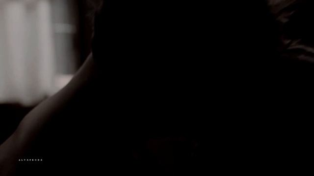 Malia & Troy | Sweater Weather смотреть онлайн