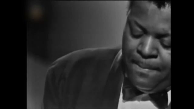 Oscar Peterson　"It Ain't Necessarily So" смотреть онлайн