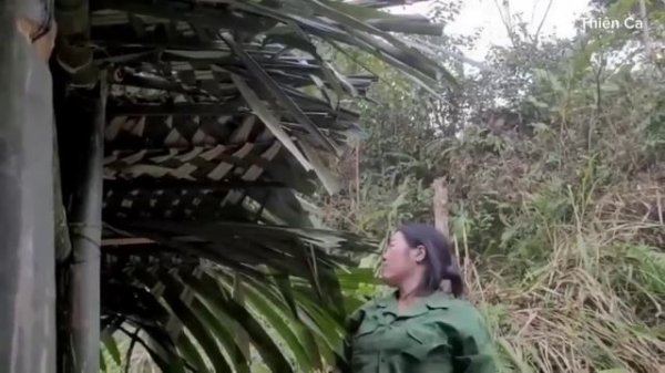 180 Days: The Life of a 17 Year Old Single Mother - Building a House and Raising Children