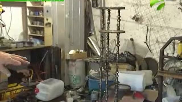 Житель Екатеринбурга создает шедевры автохлама смотреть онлайн