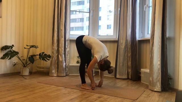 УПРАЖНЕНИЯ ДЛЯ ПРЕССА. ТРЕНИРОВКА 15 МИНУТ. ЙОГА ДОМА. ЗАНЯТИЯ ЙОГОЙ. смотреть онлайн