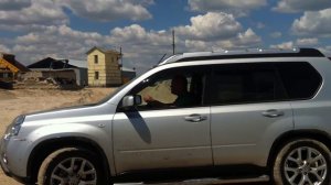 ниссан х-трейл на море