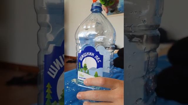 сестра застряла под кроватью и брат решил.... смотреть онлайн
