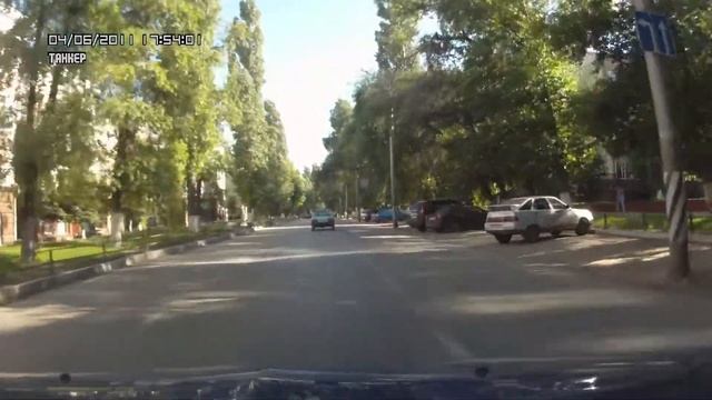 приоритет знака над разметкой... смотреть онлайн