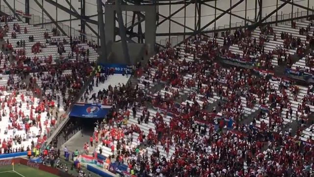 The fight between the fans of Hungary and Iceland | 18.06.2016 смотреть онлайн