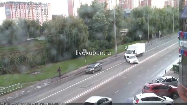 жестко развернуло на дороге смотреть онлайн