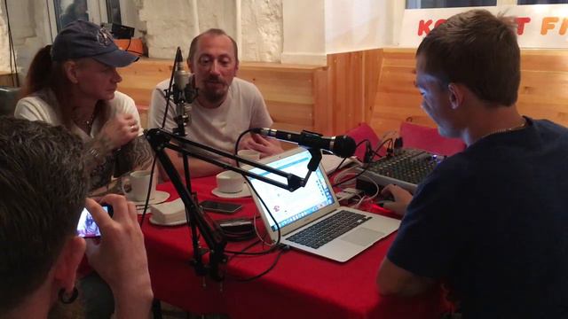Сергей Маврин - МузОбед на Компот FM смотреть онлайн