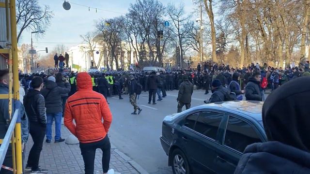 Столкновения под Верховной Радой смотреть онлайн