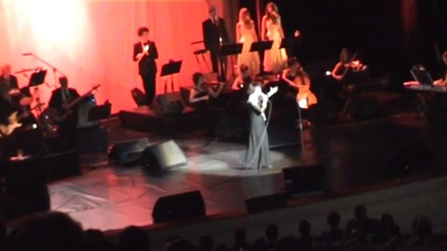 Mireille Mathieu w Warszawie 28.11.2010 смотреть онлайн