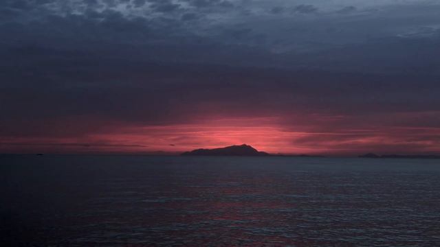 Glorious Quran - Sura al Bakara ayat al Kursi//Славный Коран сура аль Бакара аят аль Курси. смотреть онлайн