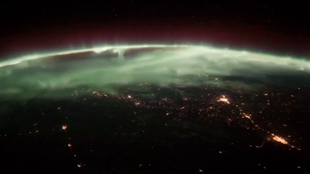 Так выглядит из космоса полярное сияние смотреть онлайн