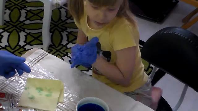 Святая Пасха! Крашу яйца. смотреть онлайн